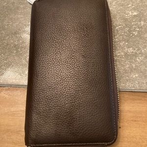 Women’s wallet brown